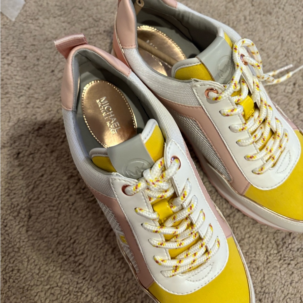 MICHAEL KORS Maddy Trainer Sneakers US 7 Optic White $160NEW - Picture 14 of 14